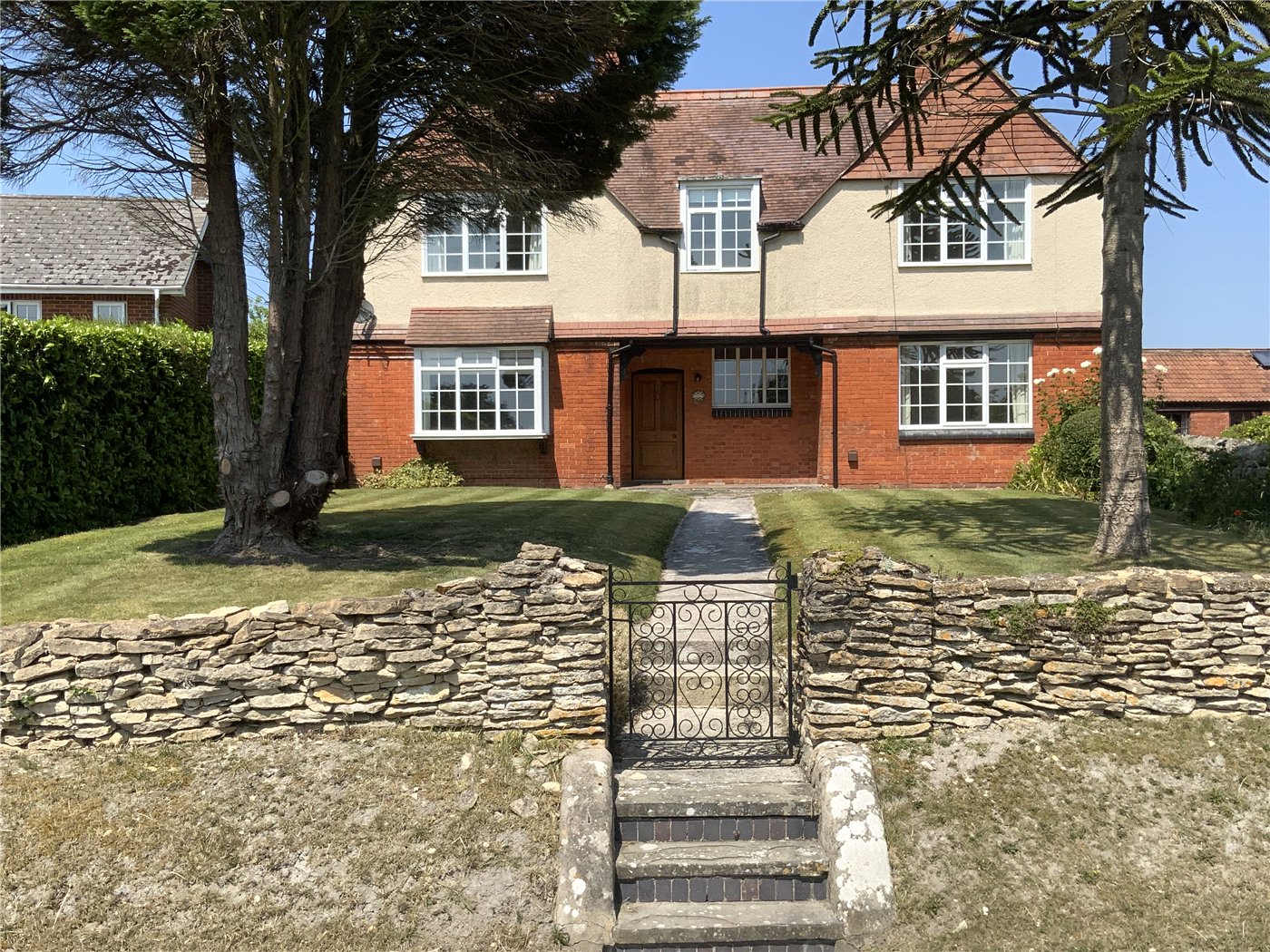 Front Aspect